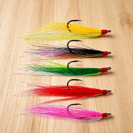 Feather Pendant Three Anchor Fish Hook Carbon Steel Jigging Hook Feather Pendant Three Anchor Fish Hook Carbon Steel Jigging Hook